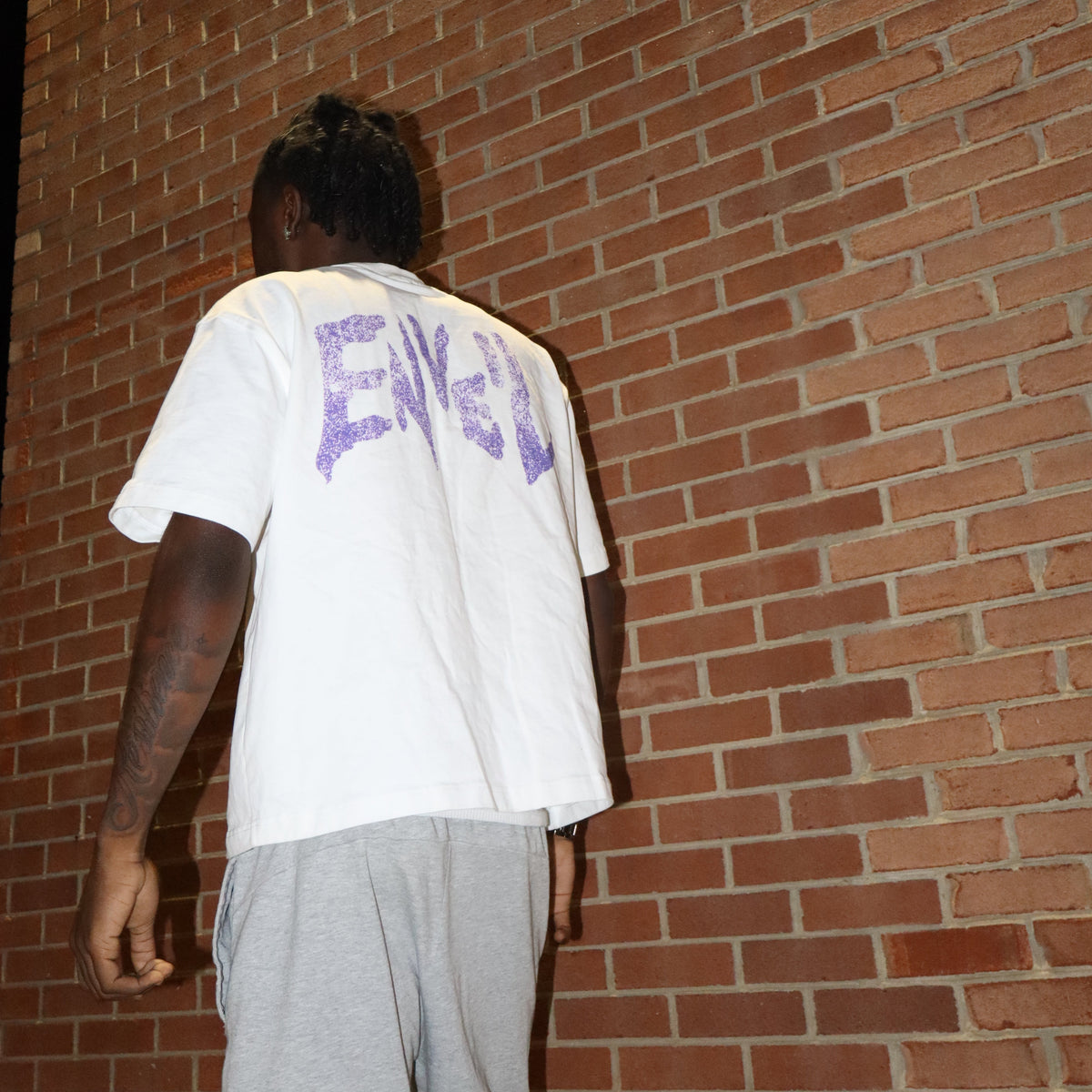 Orchid 'Distressed Enveil' Tee